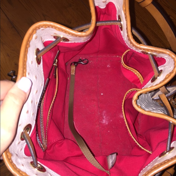 Dooney and Bourke-Bucket - Picture 4 of 8